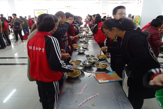 提升了社会各界对阜城教育的满意度,拉近了学校与家长间的距离,家长们